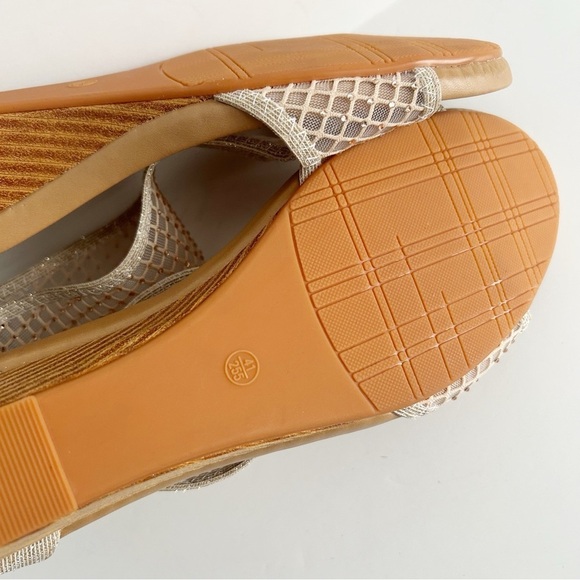 Chic Cream Open-Toe Sandals - Picture 10 of 10